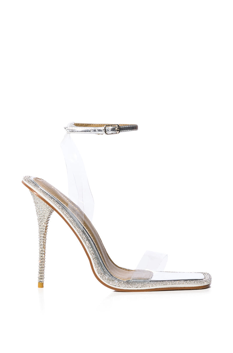 MYTYPEEE CLEAR PVC SANDAL IN SILVER