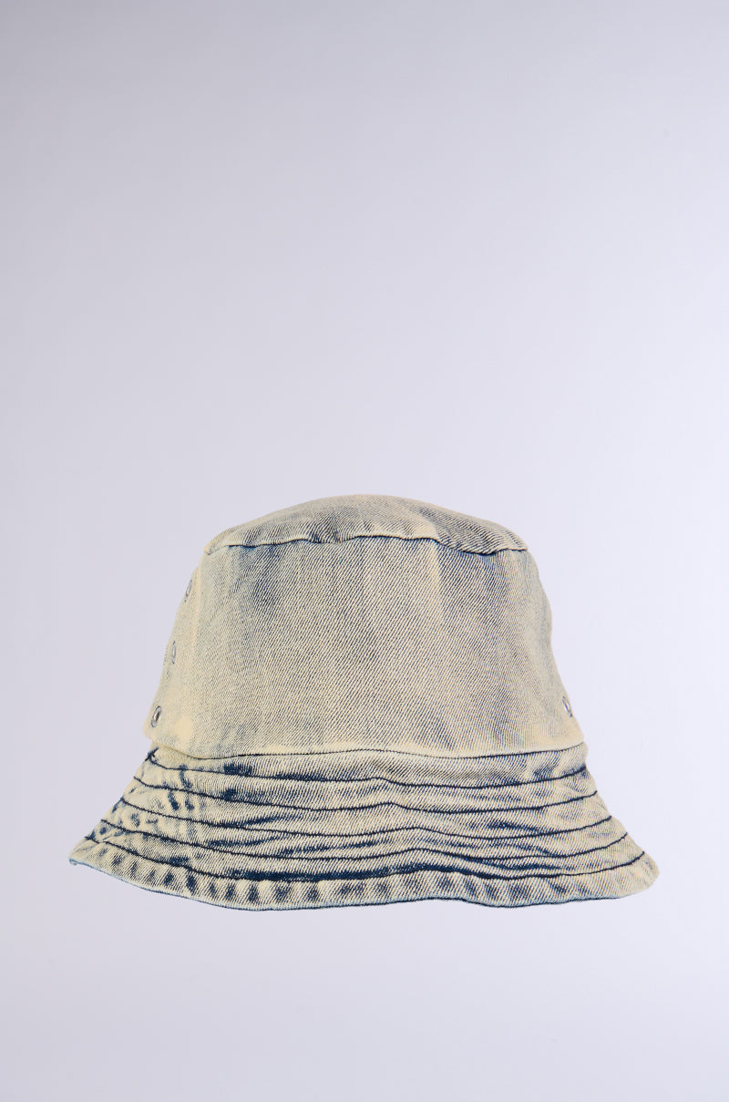 NEVER JADED WASHED BUCKET HAT