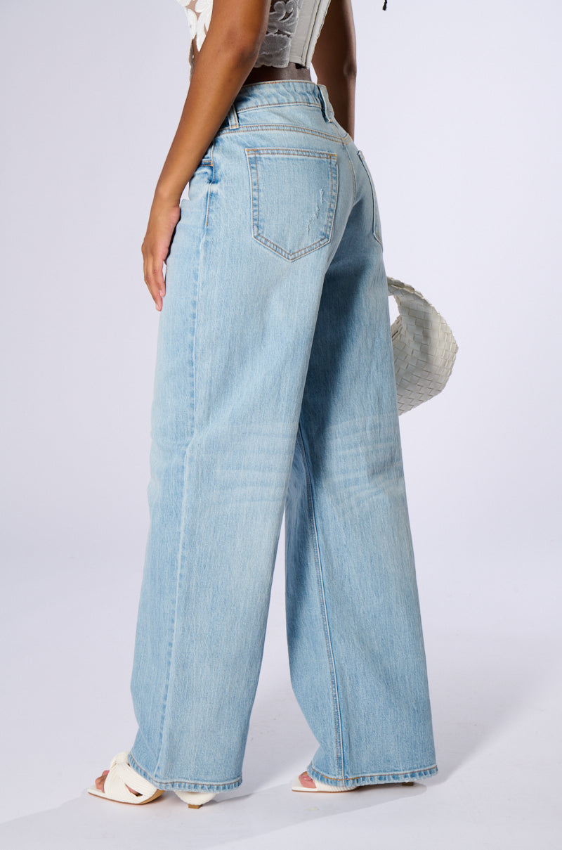 NICOLE VINTAGE LOW RISE JEAN