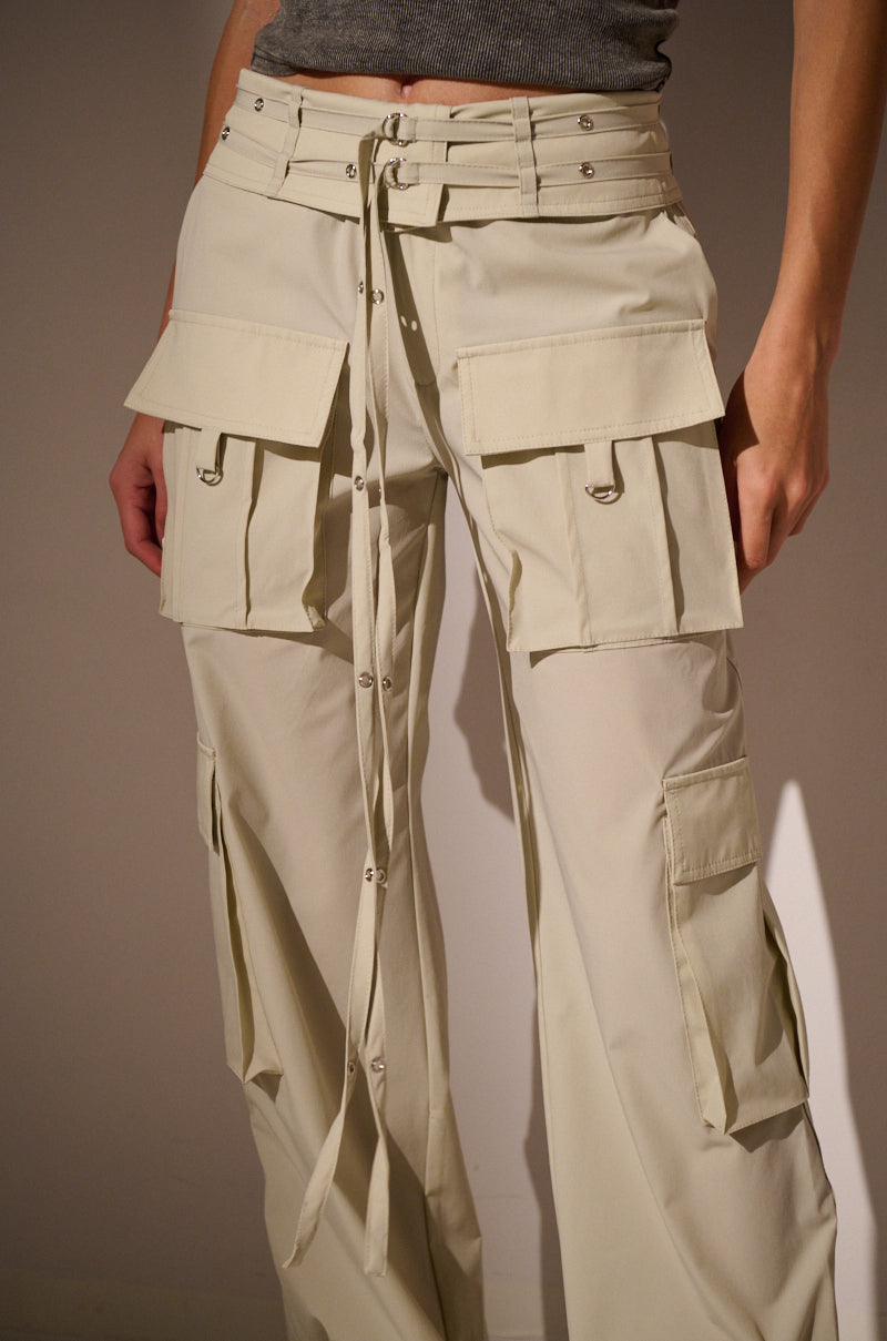 ON THE MOVE TROUSER