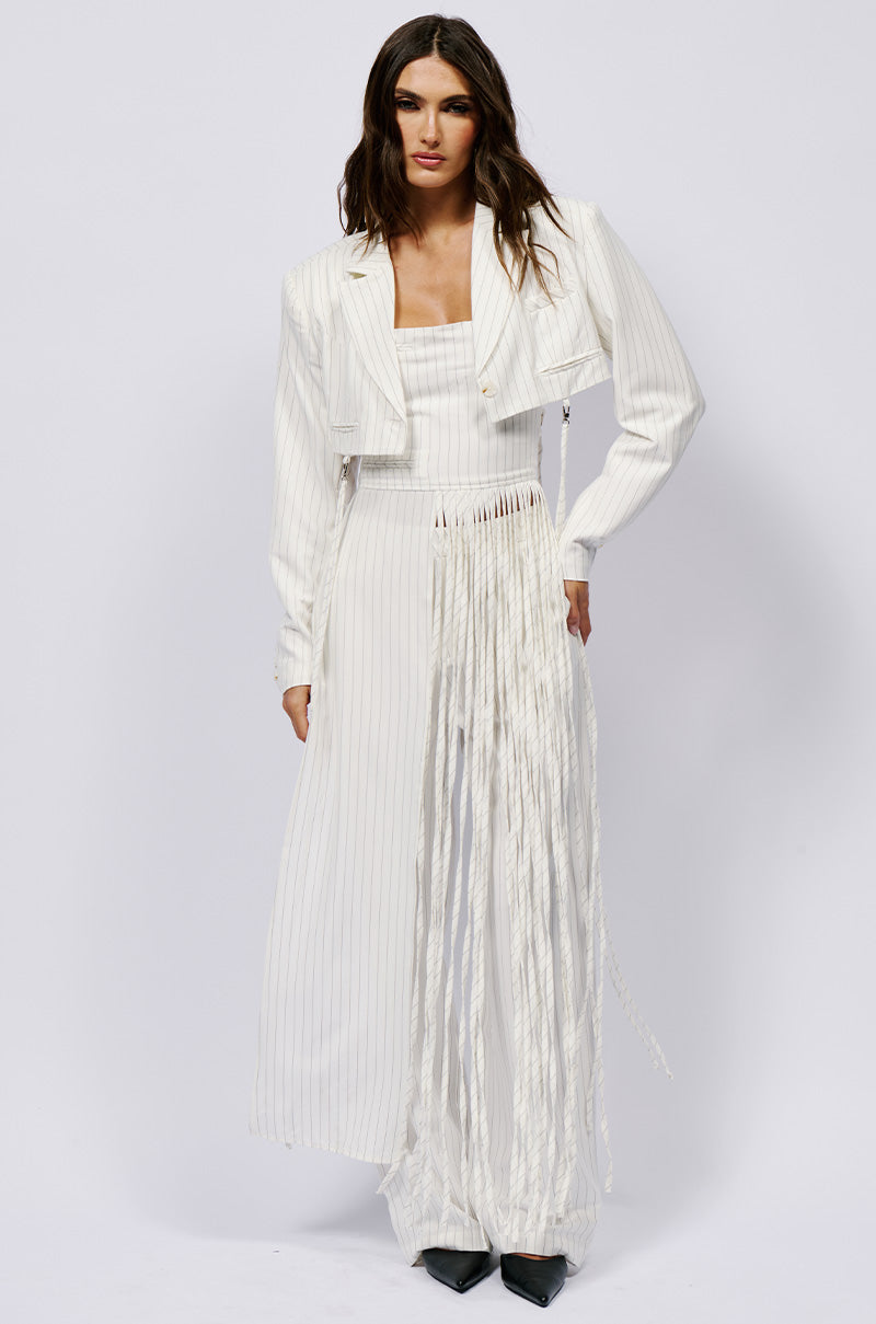 OVER THE TOP ELONGATED TANK IN WHITE