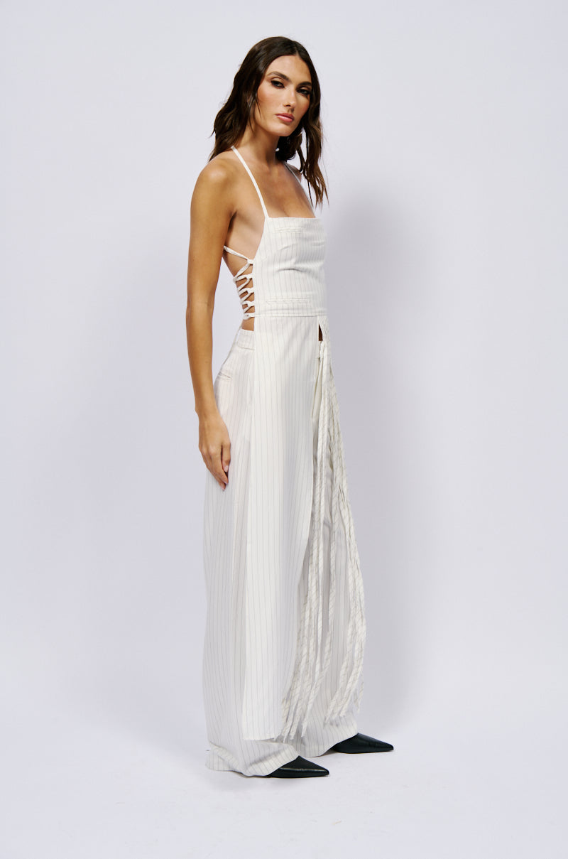 OVER THE TOP ELONGATED TANK IN WHITE