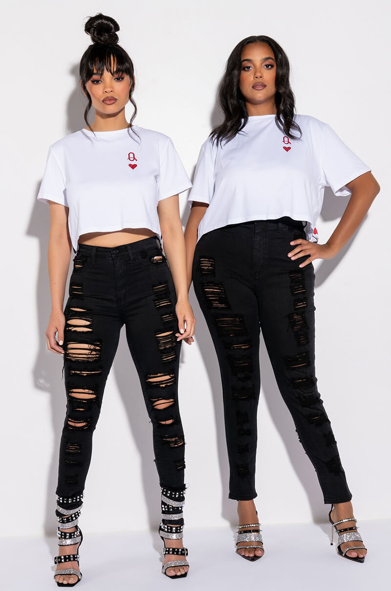 QUEEN OF MY HEART OPEN BACK CROPPED TSHIRT