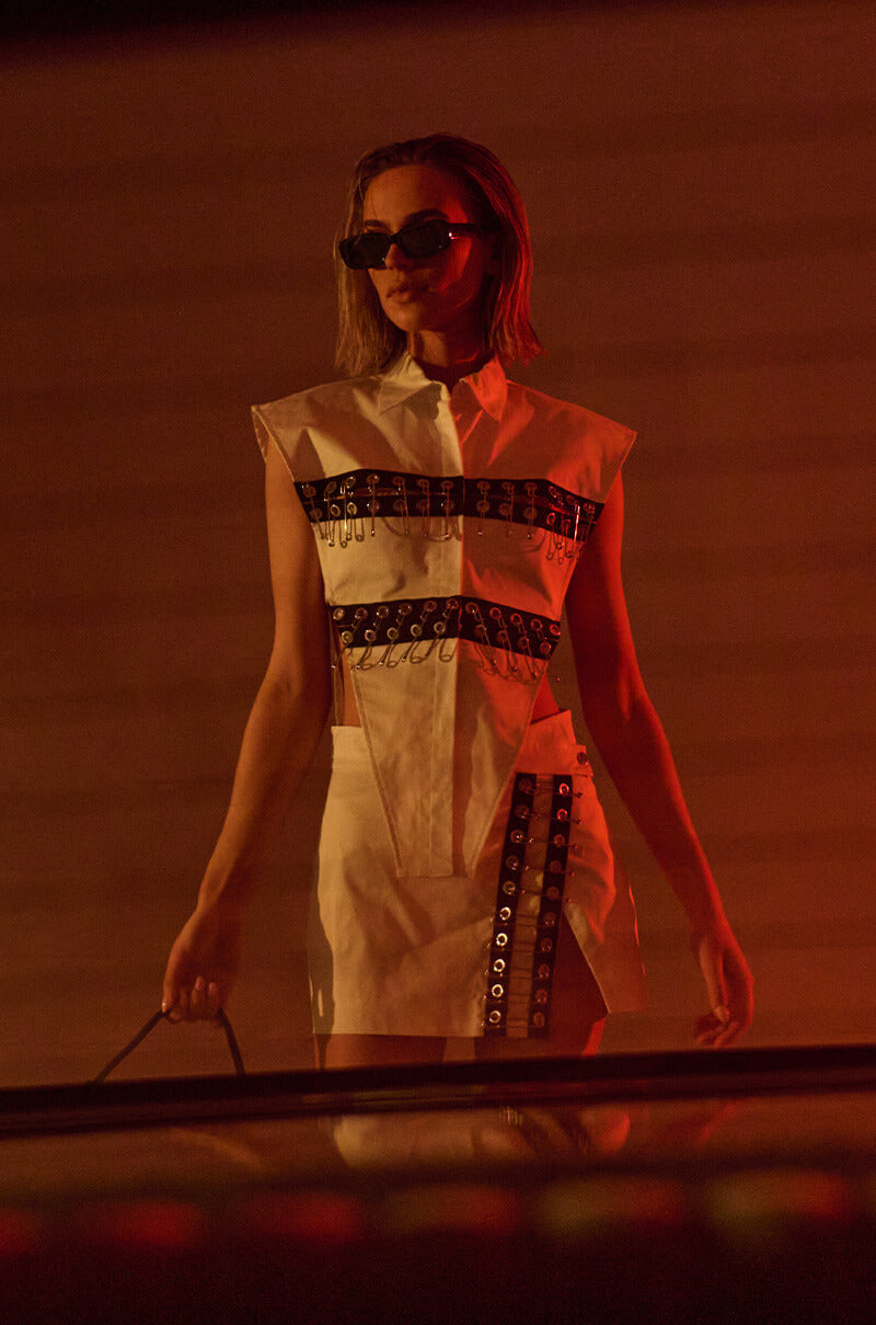 QUINN PIN DETAIL CROSS FRONT MINI SKIRT