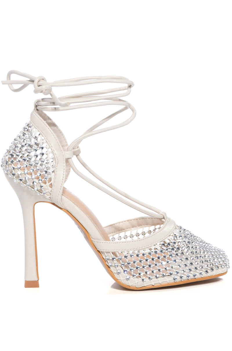 ROSALYN EMBELLISHED WHITE PUMP