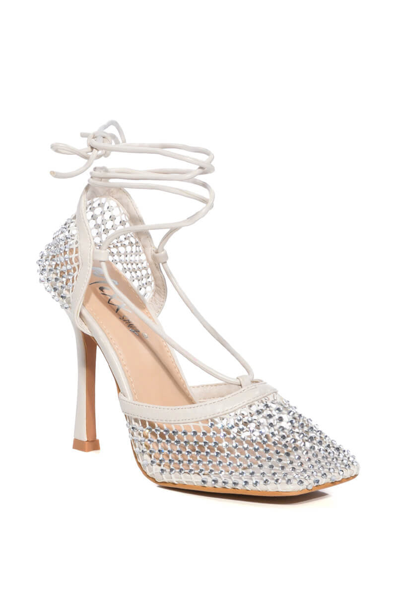 ROSALYN EMBELLISHED WHITE PUMP