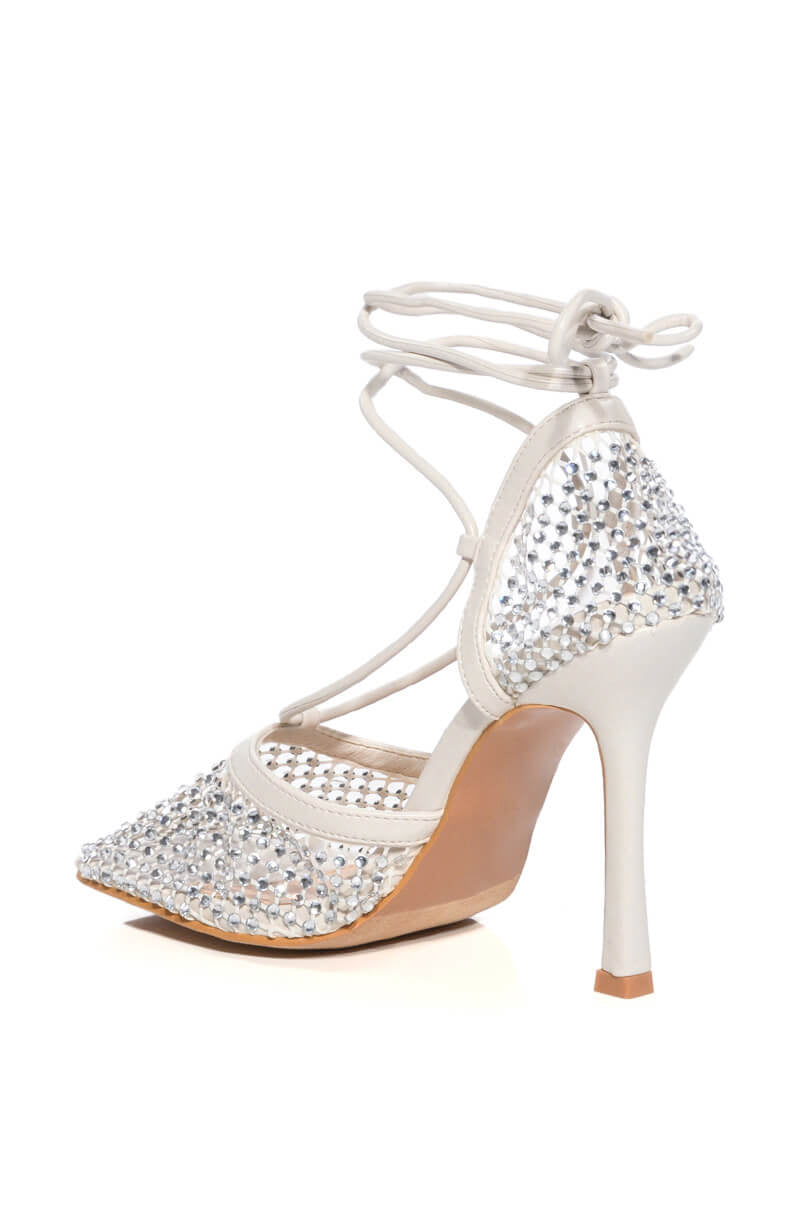 ROSALYN EMBELLISHED WHITE PUMP