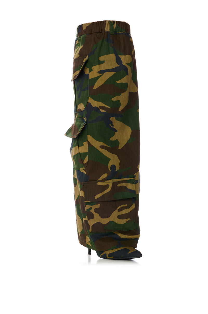 SCANDALOUS CAMO FOLD OVER BOOT IN GREEN