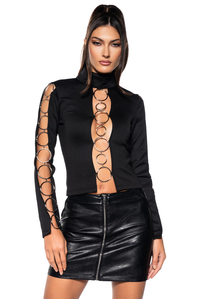 SILVER RING MOCK NECK KNIT TOP