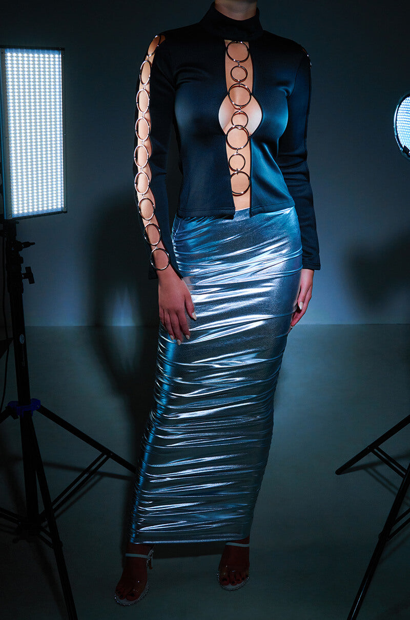 SILVER RING MOCK NECK KNIT TOP