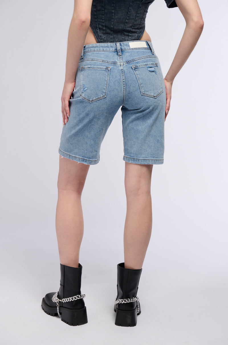 STRAIGHT TO THE DESERT DENIM SHORT