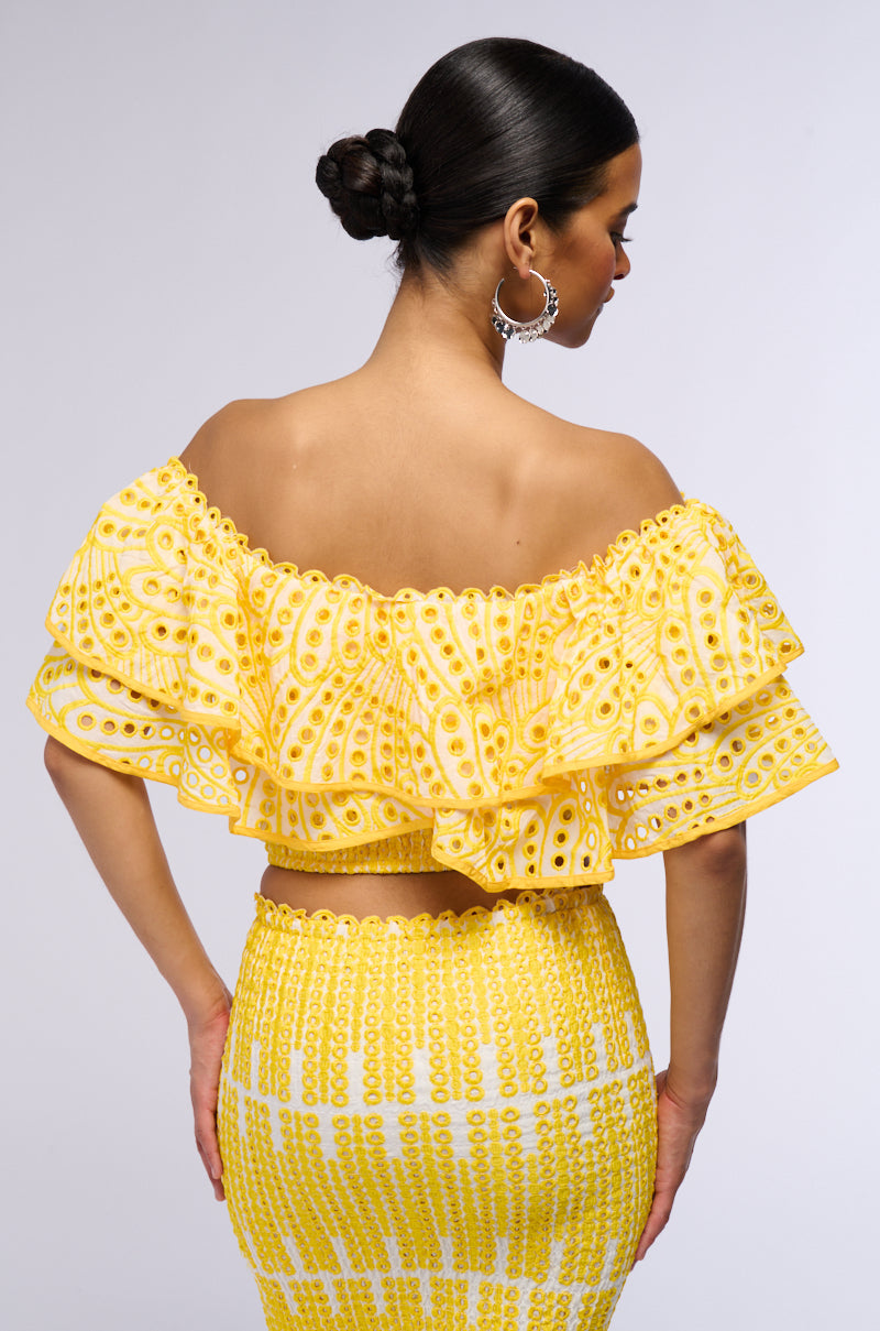 SUMMER LOVING OFF THE SHOULDER RUFFLE CROP BLOUSE IN YELLOW