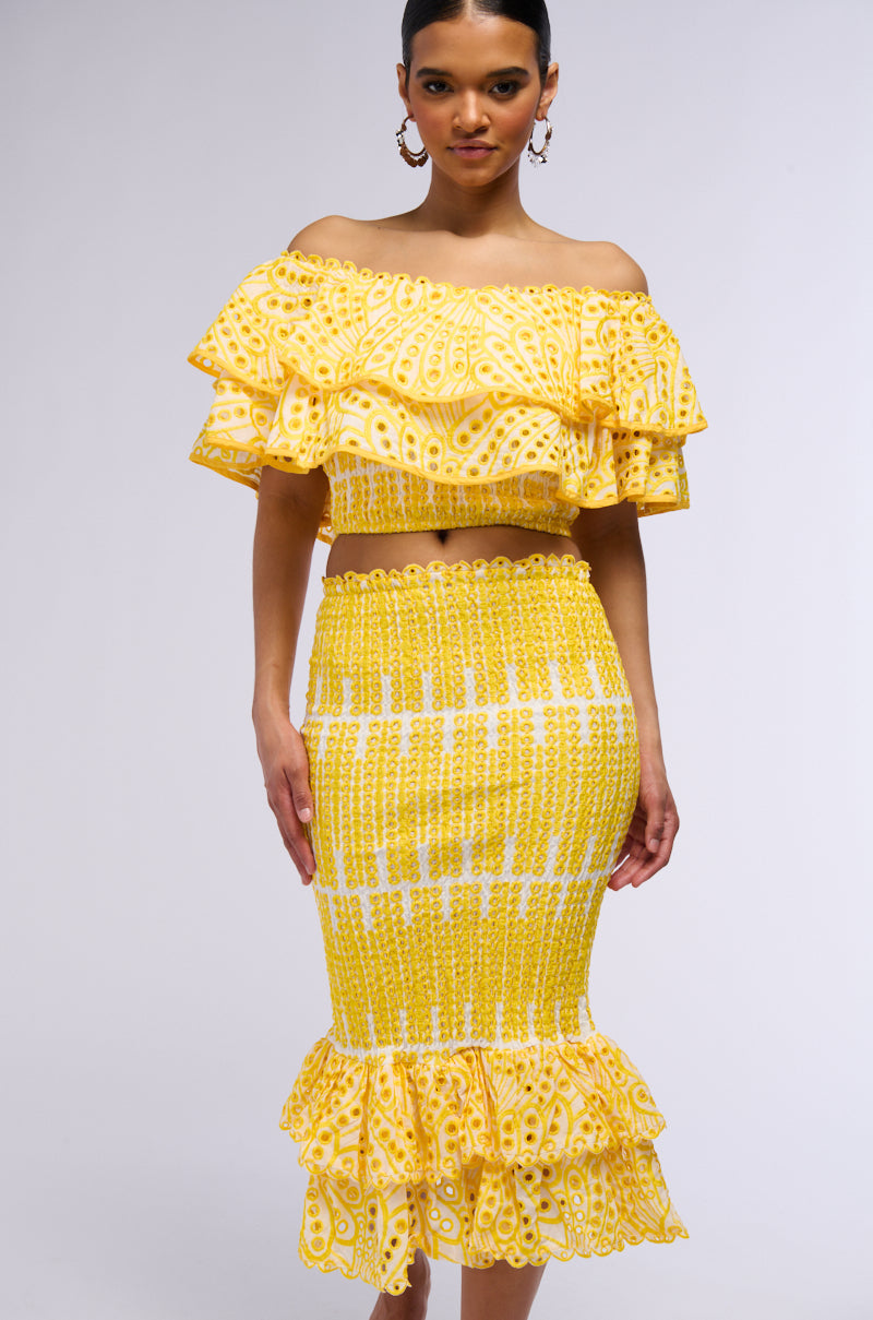 SUMMER LOVING OFF THE SHOULDER RUFFLE CROP BLOUSE IN YELLOW