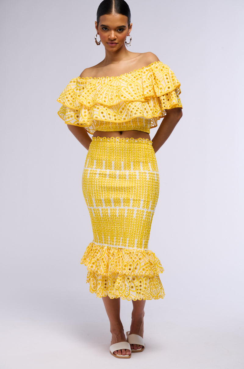 SUMMER LOVING OFF THE SHOULDER RUFFLE CROP BLOUSE IN YELLOW