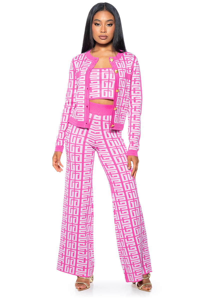 THERE SHE IS SLEEVELESS KNIT CROP TANK