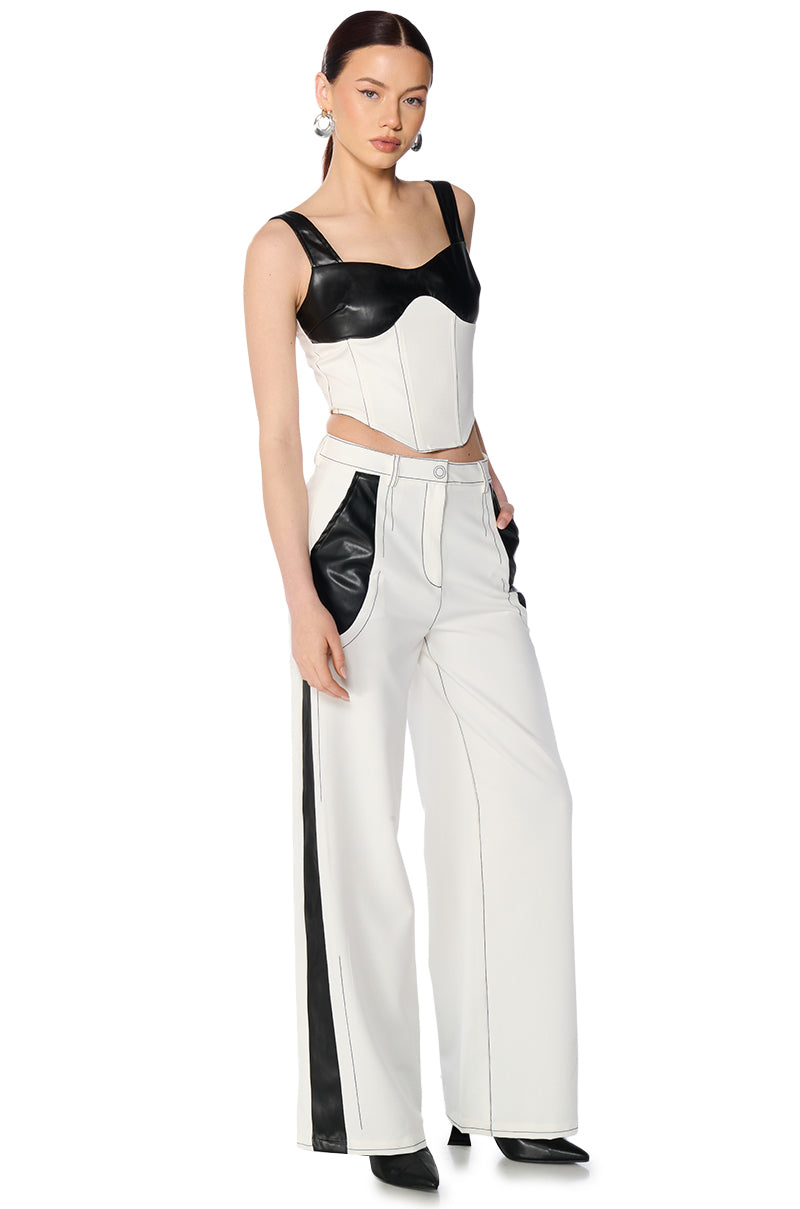 TURN ON MY CHARM SLEEVELESS CORSET TOP