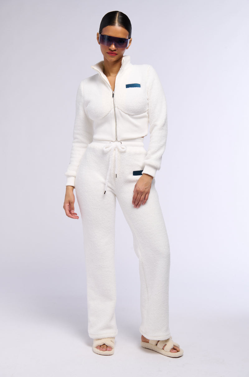 ULTRA FUZZY WIDE LEG JOGGER