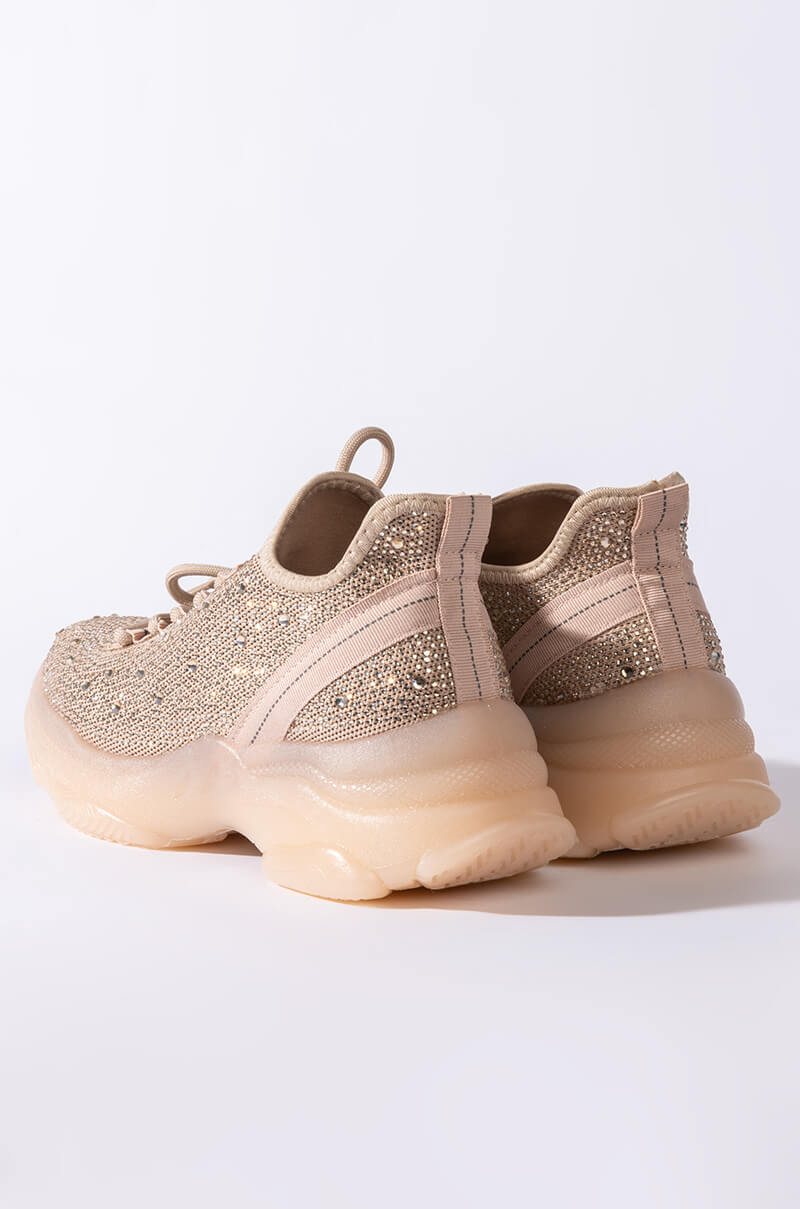 WANNA SEE IT ALL FLAT SNEAKER