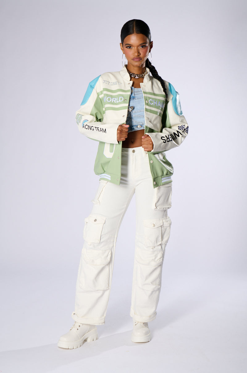 ZOOM ZOOM CONVERTIBLE BOMBER JACKET IN GREEN