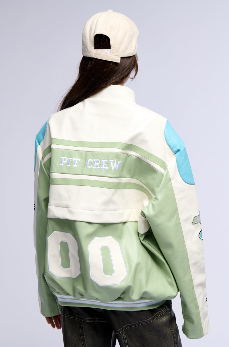 ZOOM ZOOM CONVERTIBLE BOMBER JACKET IN GREEN