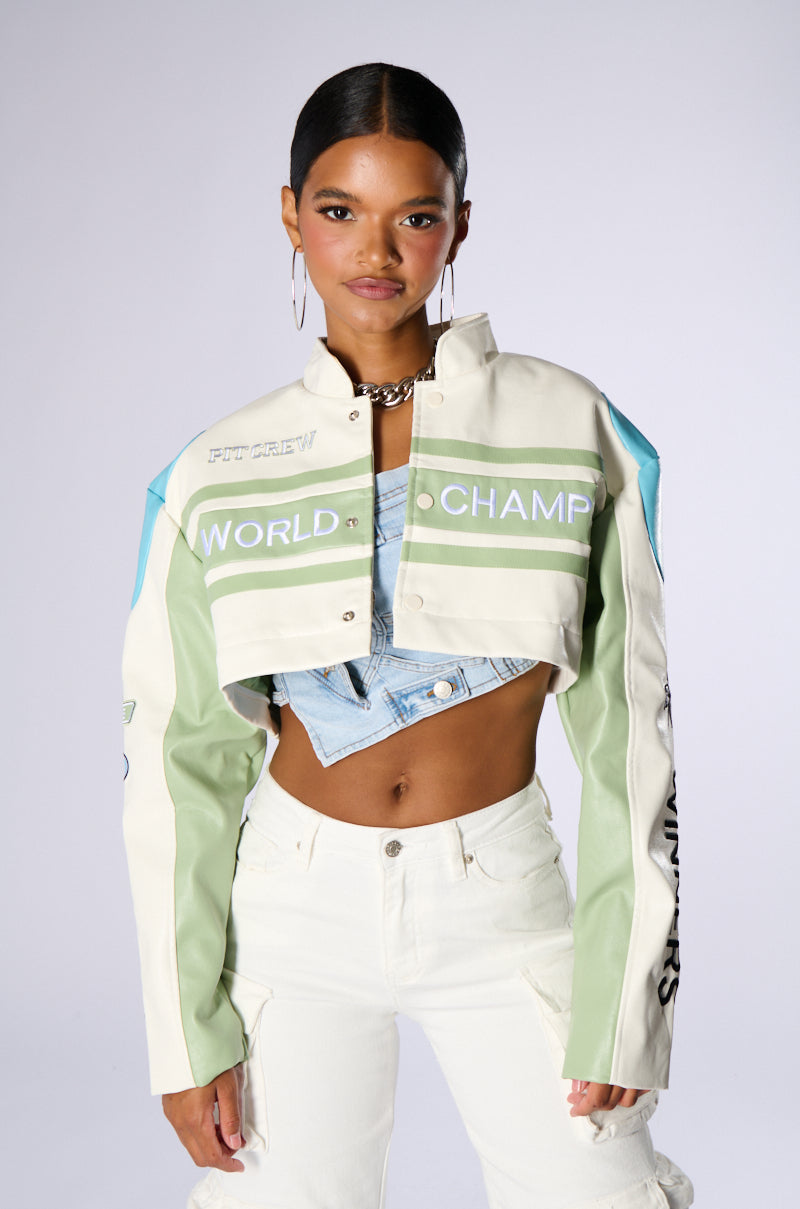 ZOOM ZOOM CONVERTIBLE BOMBER JACKET IN GREEN
